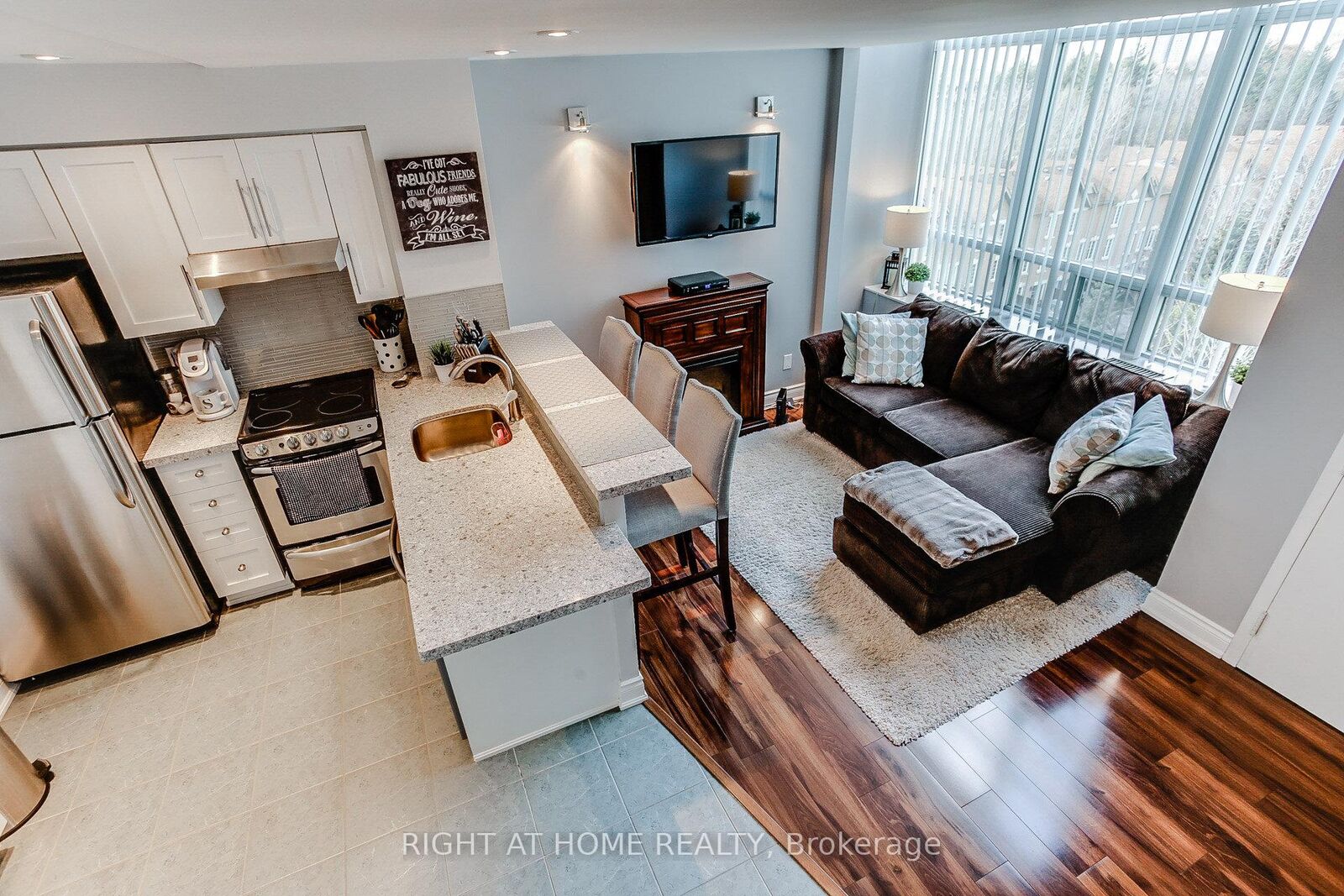Property Photo:  300 Manitoba Street 426  ON M8Y 4G6 