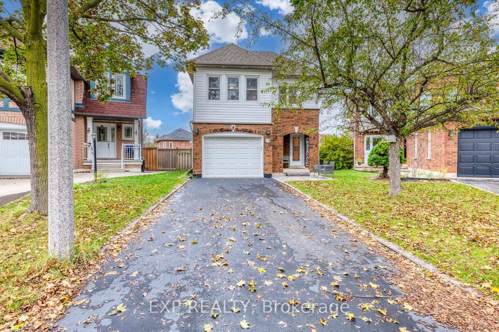 Property Photo:  19 Horned Owl Drive  ON L6R 1C6 