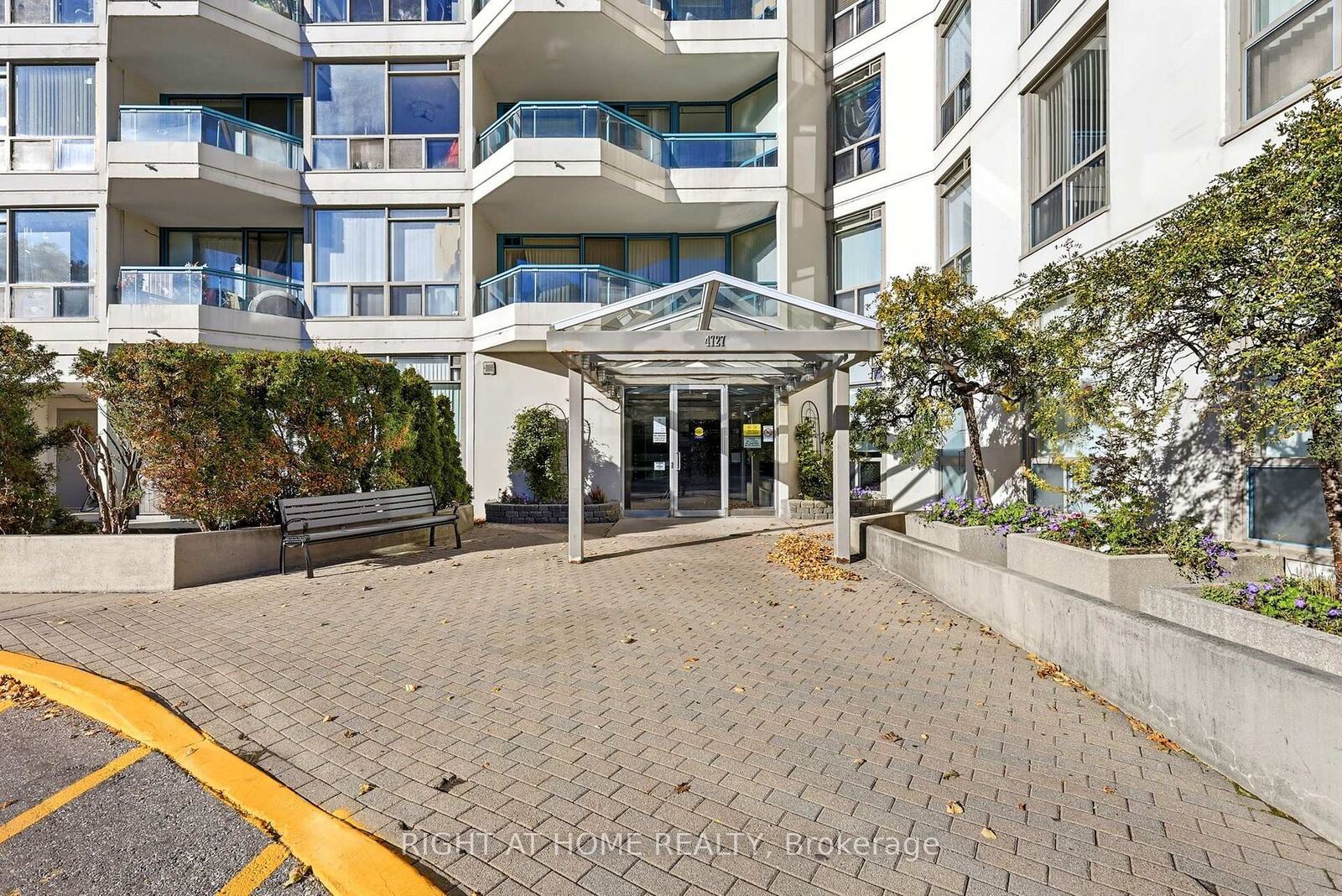 Property Photo:  4727 Sheppard Avenue E 816  ON M1S 5B3 
