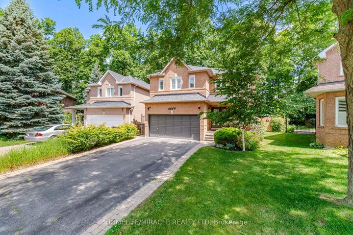 Property Photo:  6089 Carradine Court  ON L5V 2C2 