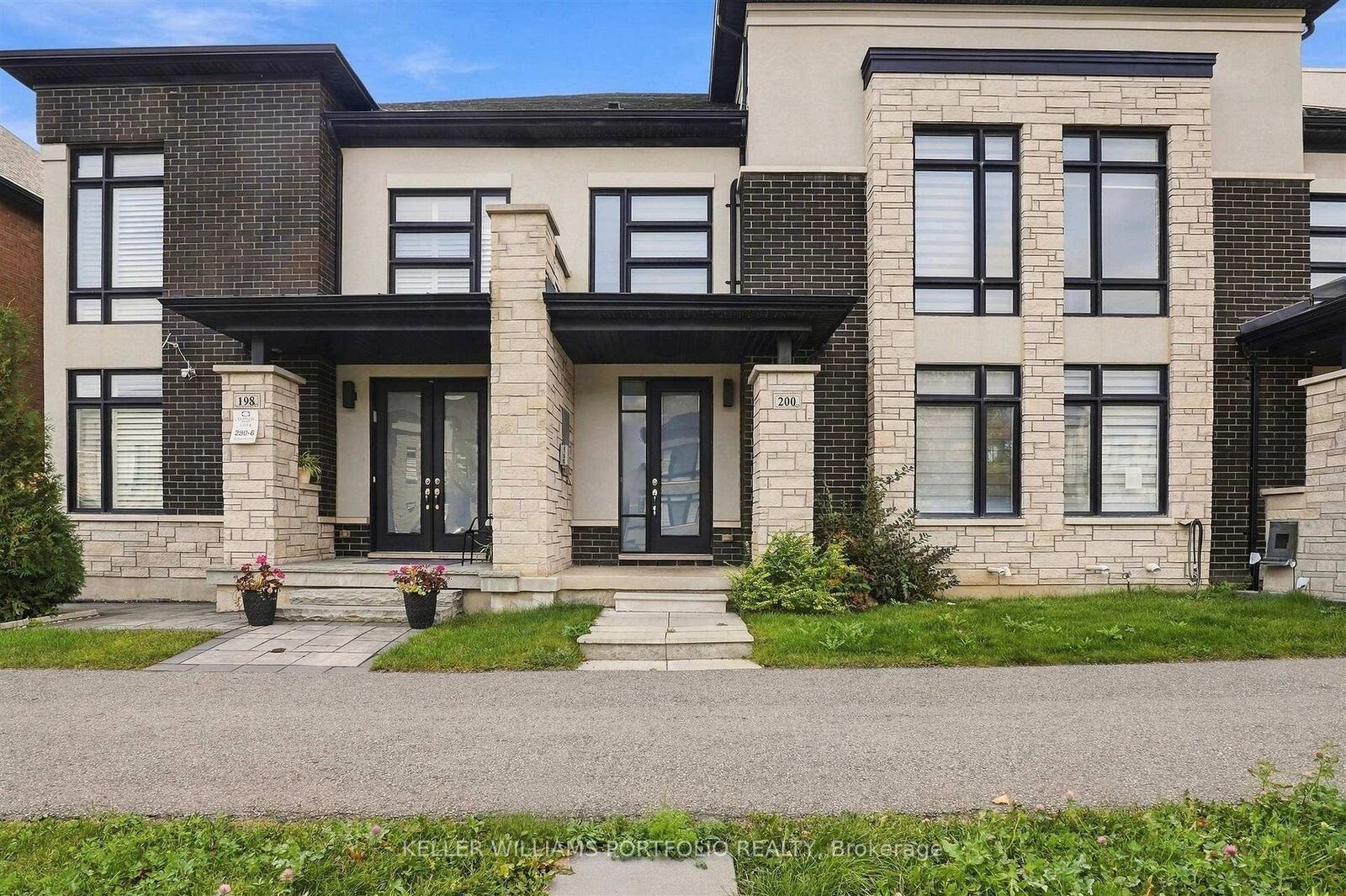 Property Photo: 200 Coronation Road ON L1P 0H7