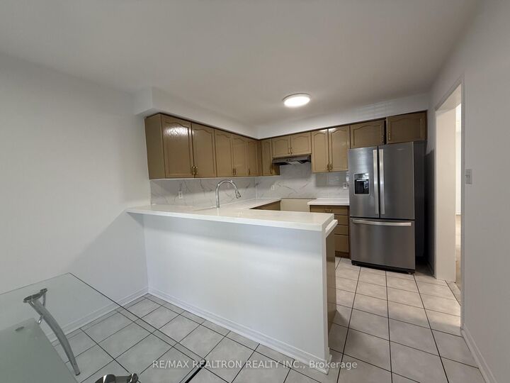 Property Photo:  663 South Unionville Avenue  ON L3R 4W9 