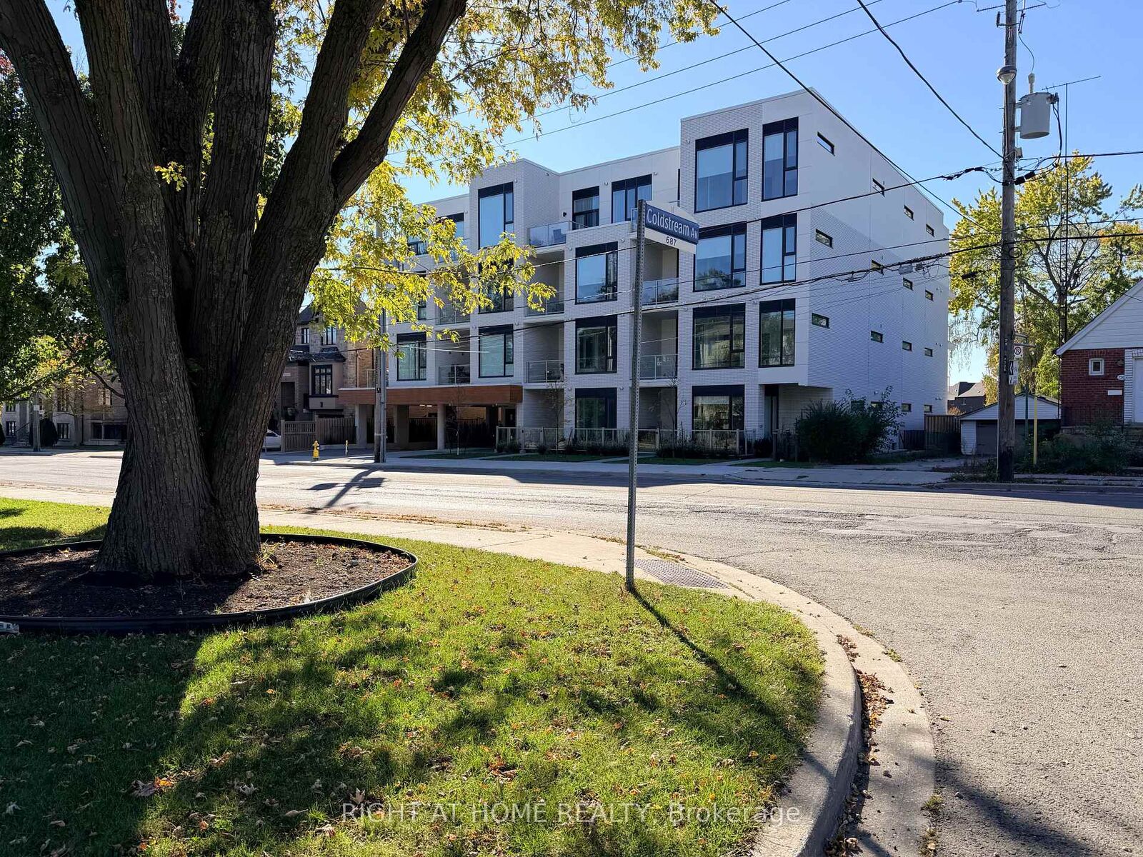 Property Photo:  722 Marlee Avenue 301  ON M6B 3J7 