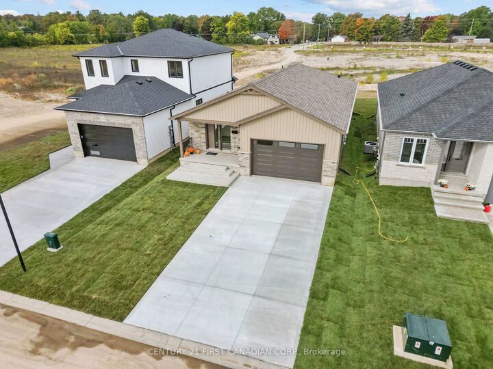 Photo de la propriété:  29 Sheldabren Street  ON N0M 1A0 