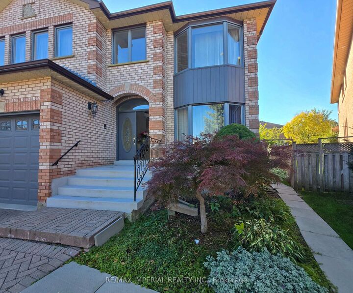 Property Photo: 12A Mauro Court ON L4B 3J8
