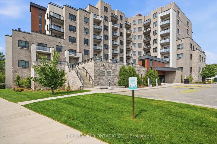 Property Photo:  30 Hamilton Street S 101  ON L8B 1V8 