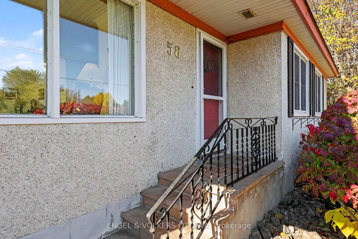 Property Photo:  58 Norway Spruce Street  ON K2S 1P8 
