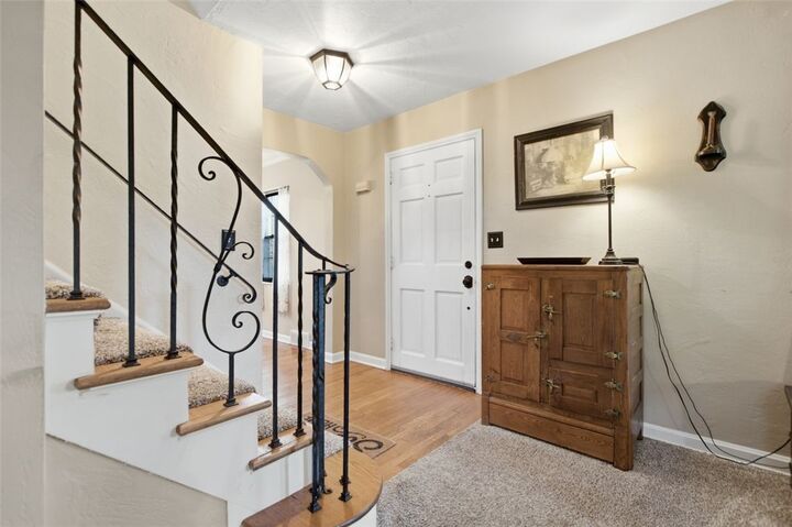 Property Photo:  3386 Crestview  PA 15102 