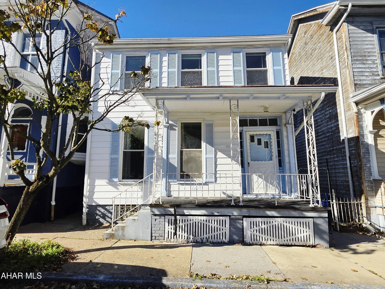 Property Photo: 411 Walnut Street PA 16648