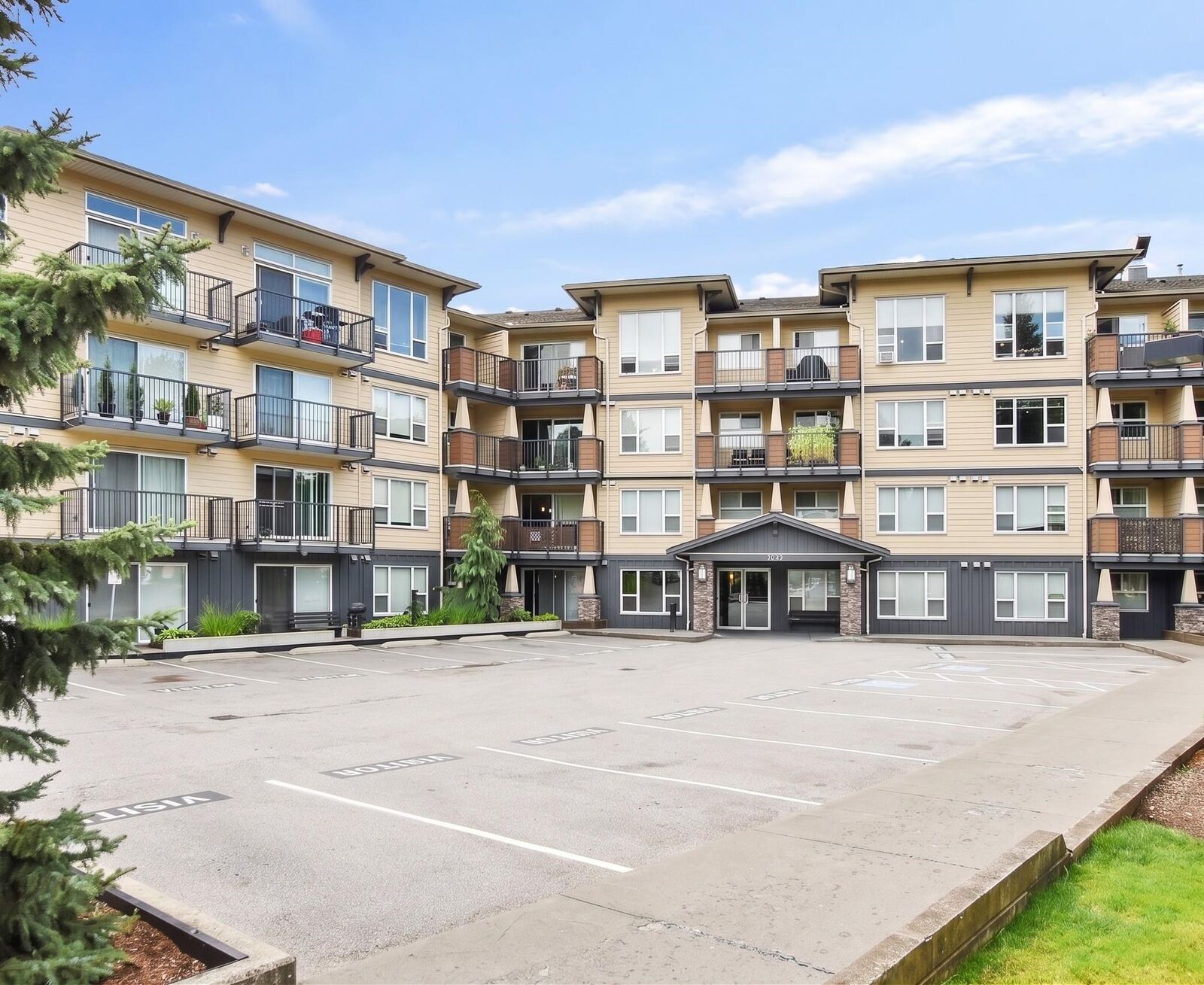 Property Photo:  2565 Campbell Avenue 424  BC V2S 0E3 