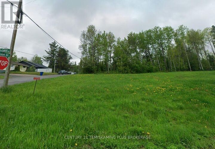 Property Photo:  520 McCamus Avenue  ON P0J 1P0 