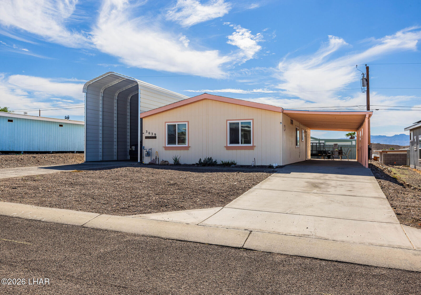 Property Photo:  3039 Lake Dr  AZ 86404 