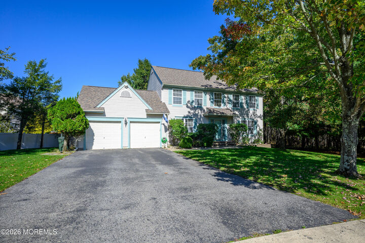 Property Photo:  5 Hunters Green Court  NJ 07731 