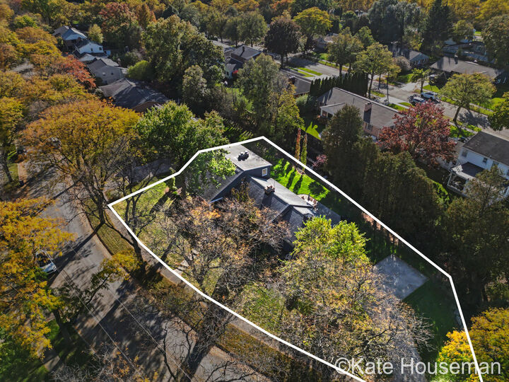 Property Photo:  2121 East Shiawassee Drive SE  MI 49506 