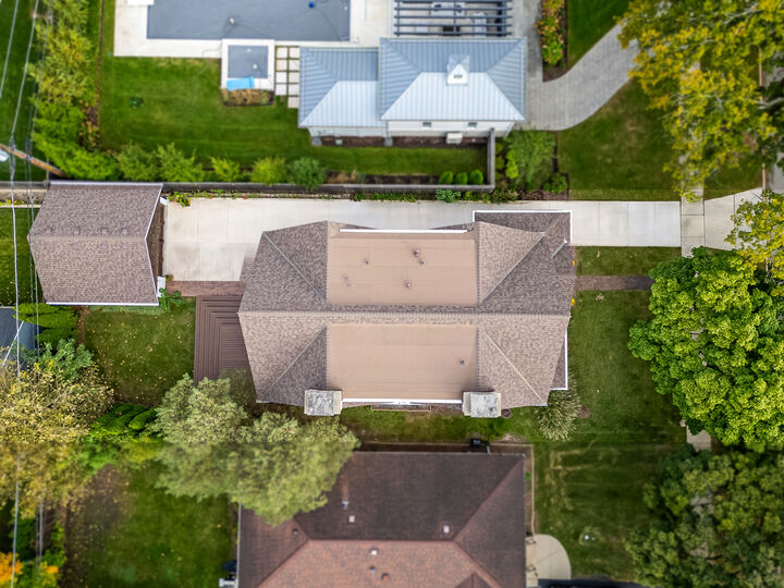 Property Photo:  210 S Madison Street  IL 60521 