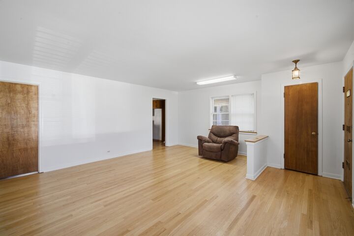 Property Photo: 5323 Enfield Avenue IL 60077