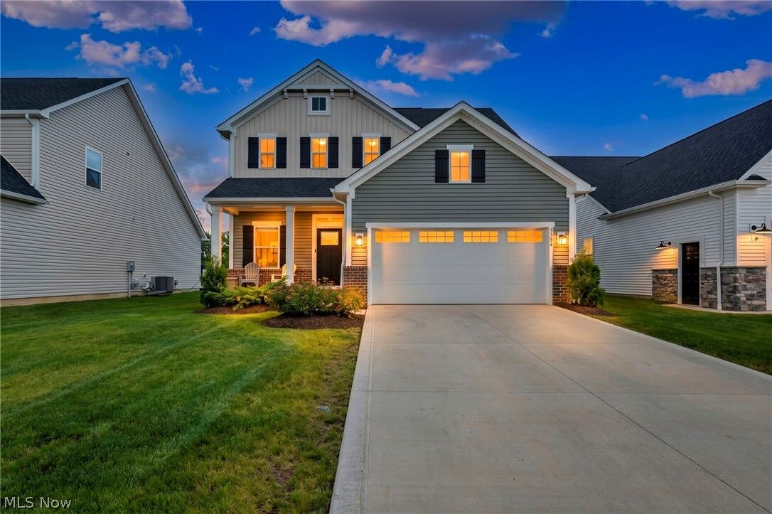 Property Photo: 5394 Hawks Nest Circle OH 44054
