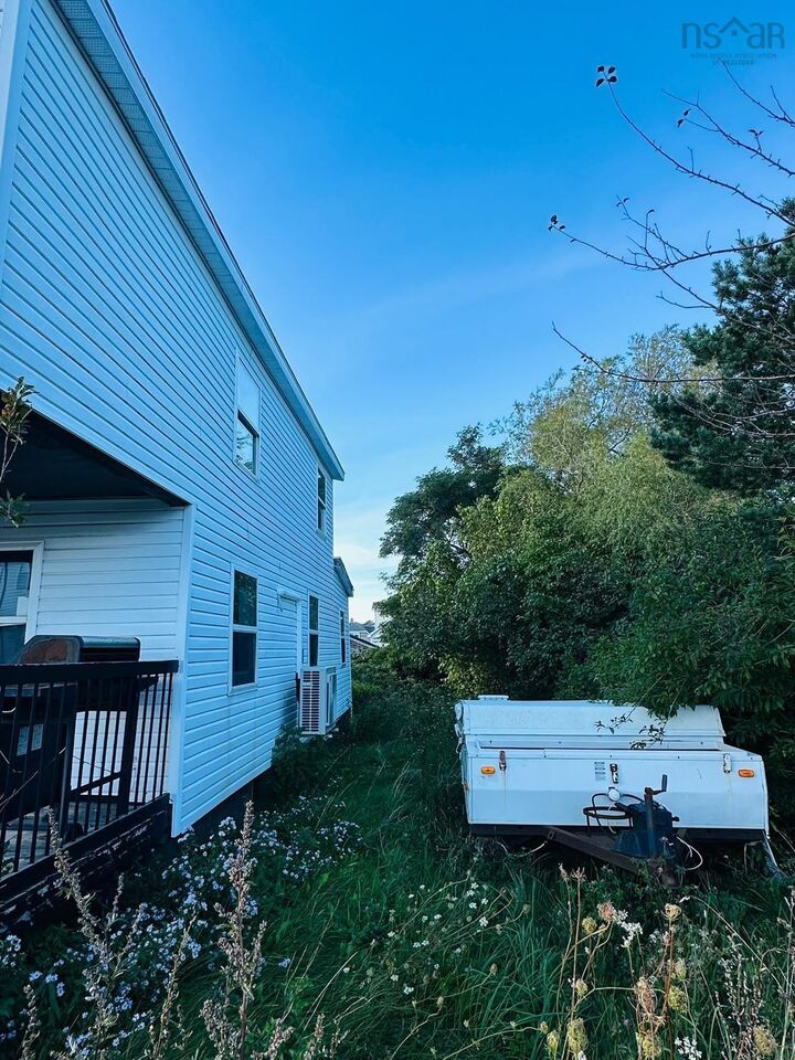 Photo de la propriété: 103 Bay Street NS B1N 2J6