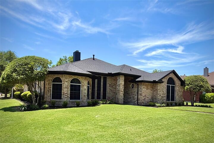 Property Photo:  2400 Waterloo Lane  TX 75181 