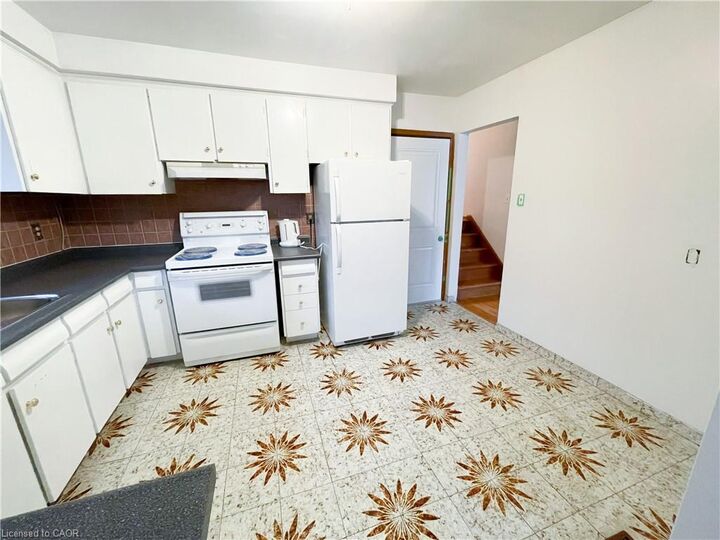 Property Photo:  50 Limeridge Road W Upper  ON L9C 2V1 
