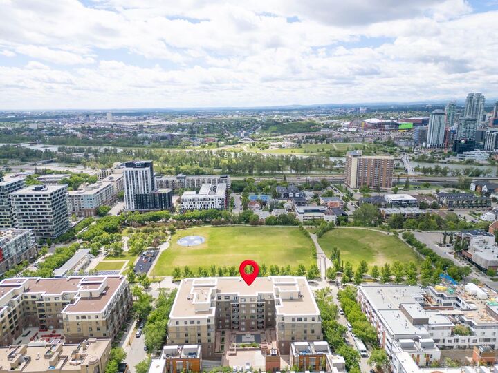 Property Photo: 930 Centre Avenue NE 438 AB T2E 9C8