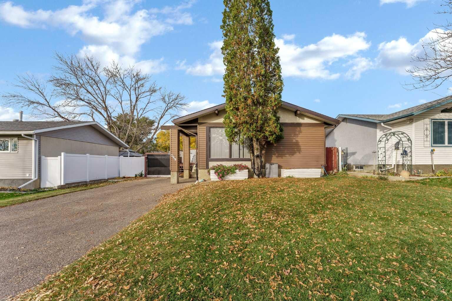 Property Photo:  2158 7 Avenue NE  AB T1C 1K5 
