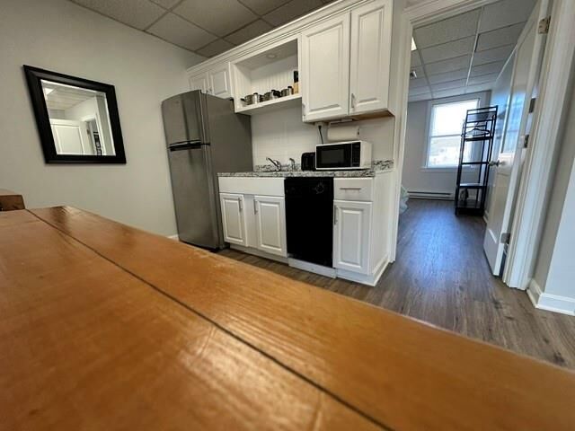 Property Photo:  580 Thames Street B203  RI 02840 