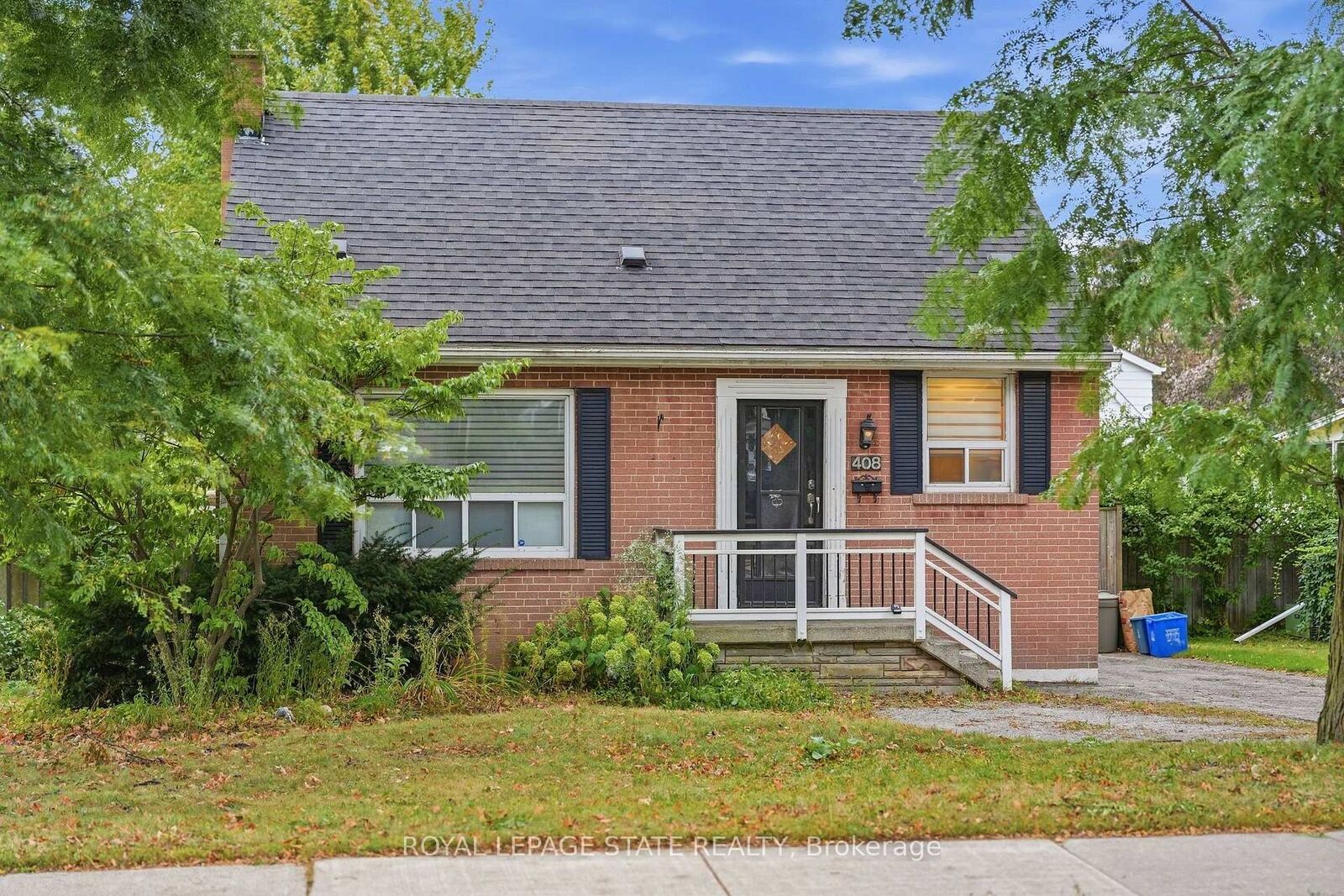 Property Photo:  408 Sanatorium Road  ON L9C 2A9 