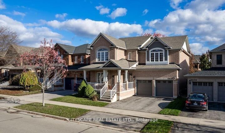 Property Photo:  5436 Blue Spruce Avenue  ON L7L 7C4 