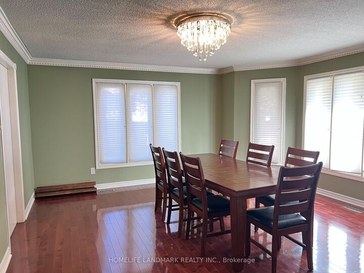 Property Photo:  35 Montclair Road N  ON L4B 2T9 