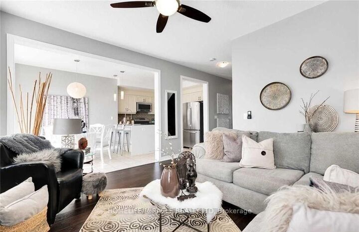 Property Photo:  32 McDonald Crescent  ON L1B 0E2 