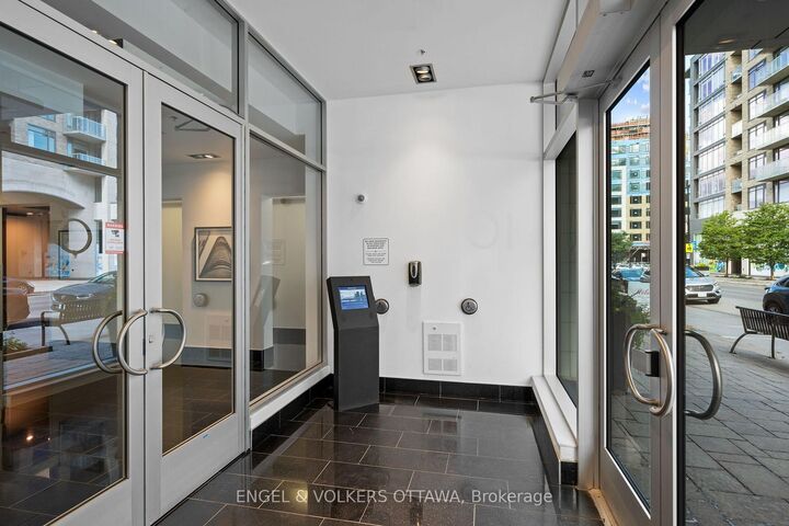 Property Photo:  101 Richmond Road 219  ON K1Z 0A6 
