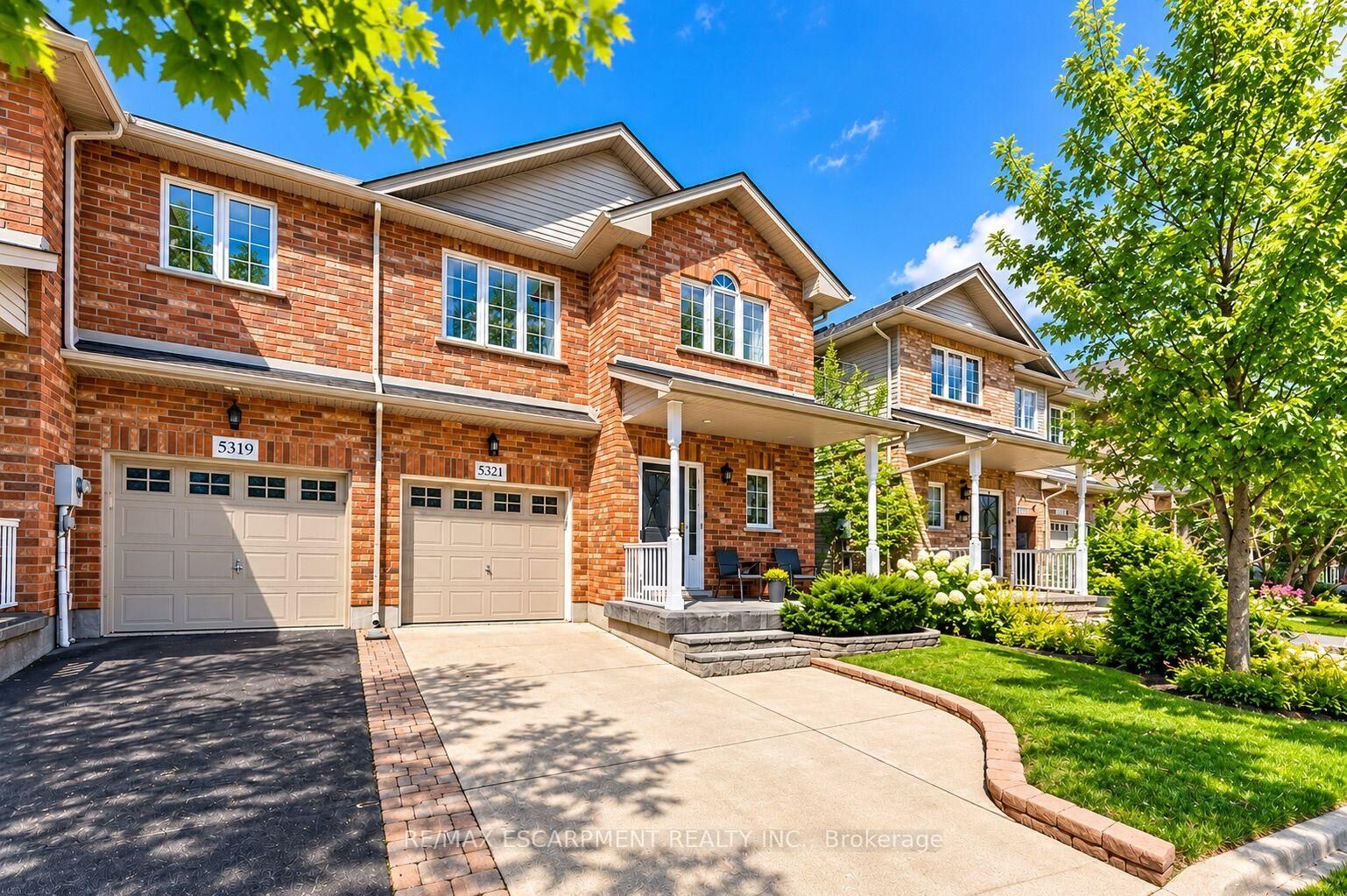 Property Photo:  5321 Applegarth Drive  ON L7L 7E4 