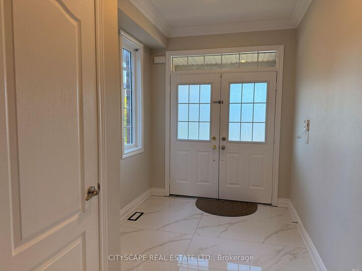 Property Photo:  3232 Escada Drive  ON L5M 7V5 