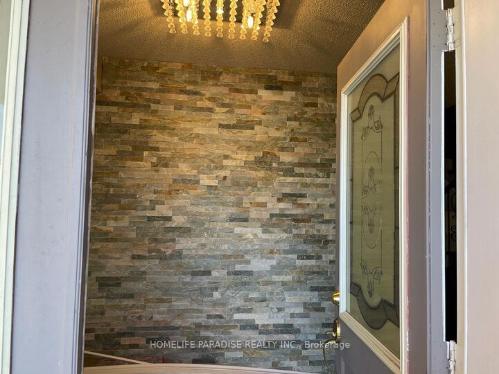 Property Photo:  3586 Indigo Crescent  ON L5N 7J2 