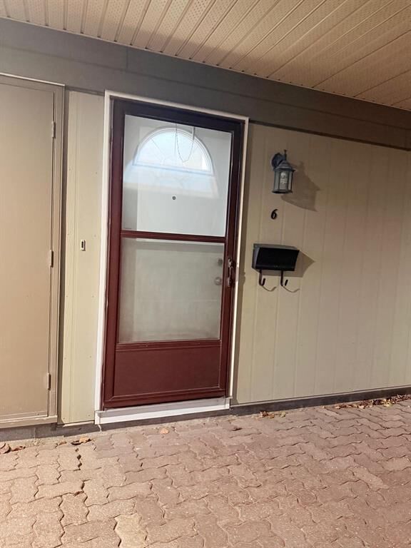 Property Photo:  520 Kenaston Boulevard  MB R3N 1Z1 