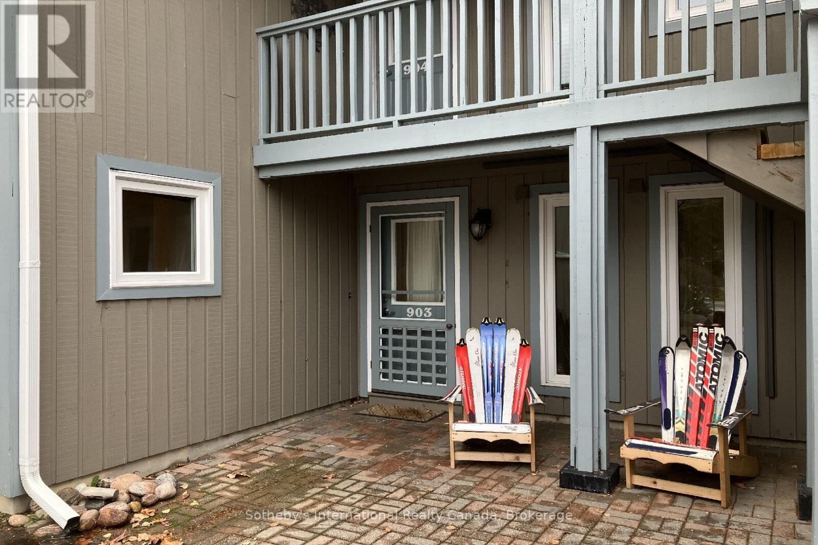Property Photo:  903 Cedar Pointe Court  ON L9Y 5C7 