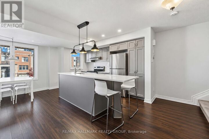 Property Photo:  796 Mikinak Road 154  ON K1K 5A5 
