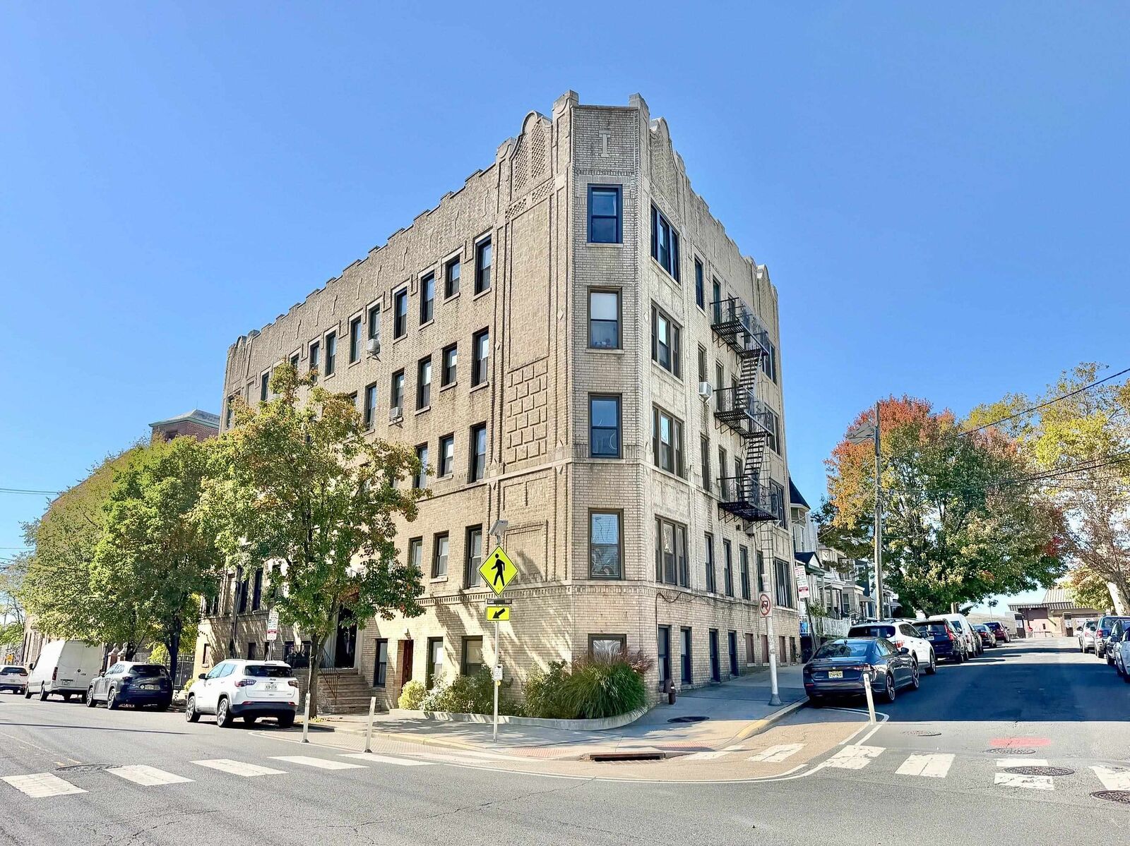 Property Photo:  787 Summit Ave 11  NJ 07307 