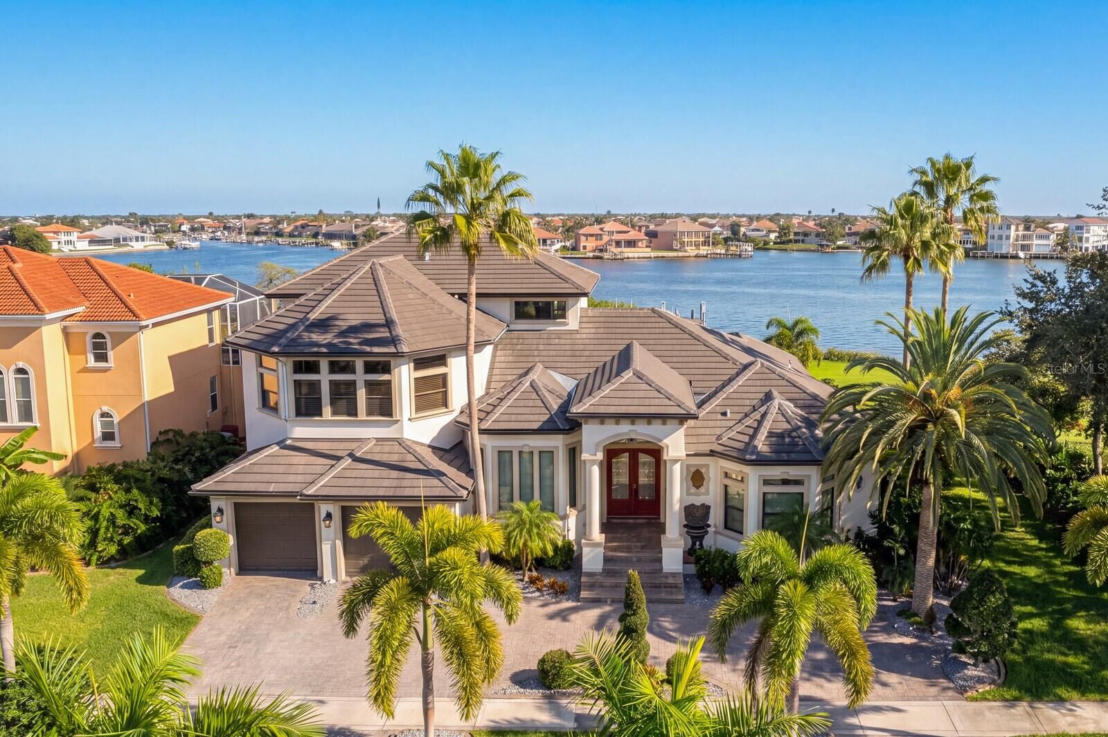 Property Photo: 1317 Jumana Loop FL 33572