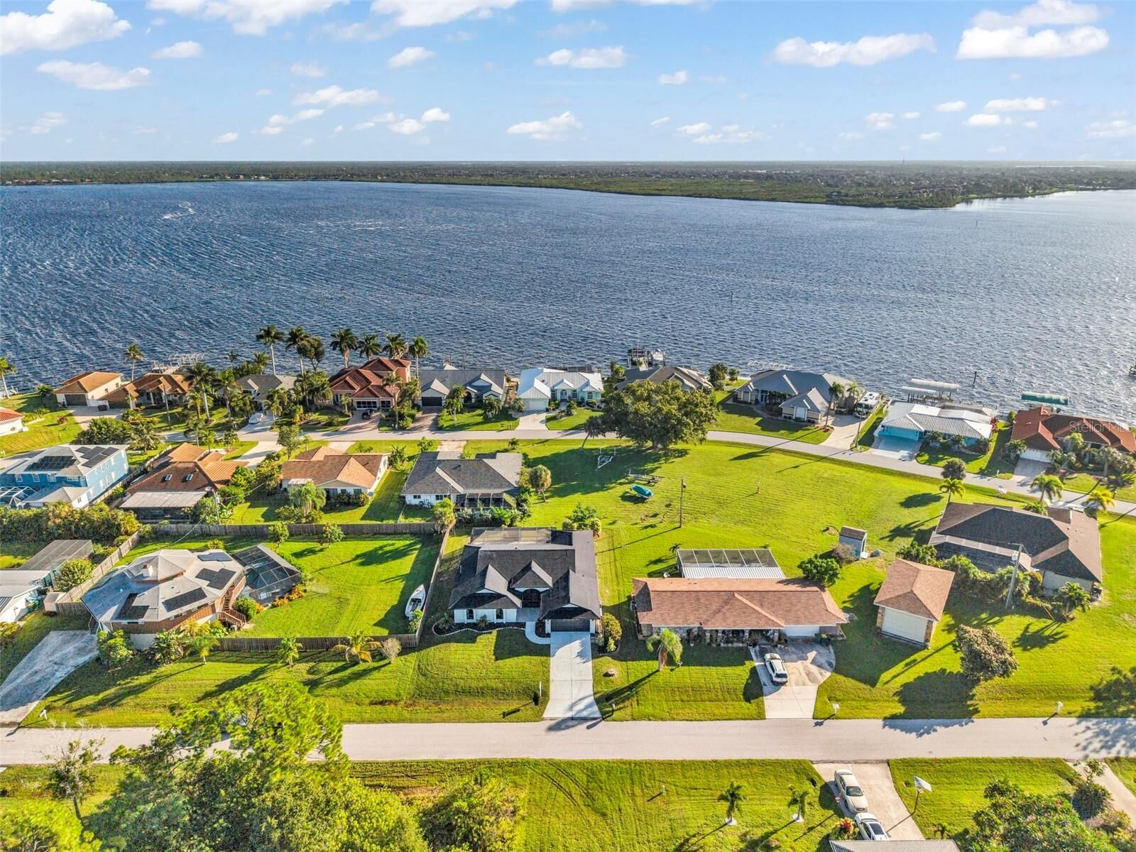 Property Photo:  4148 Driver Lane  FL 33981 