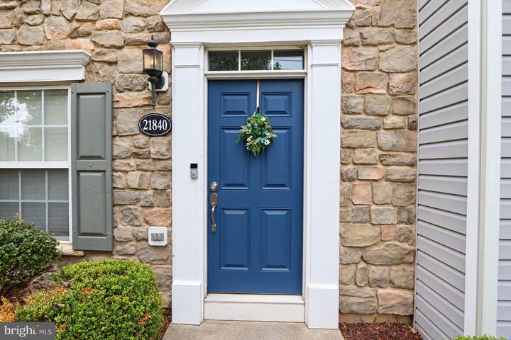Property Photo:  21840 Goodwood Terrace 21840  VA 20147 
