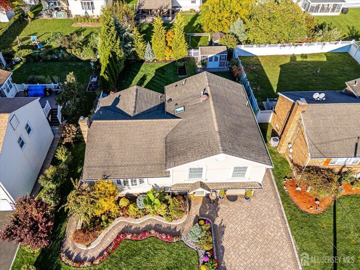 Property Photo:  2465 Brentwood Road  NJ 07083 