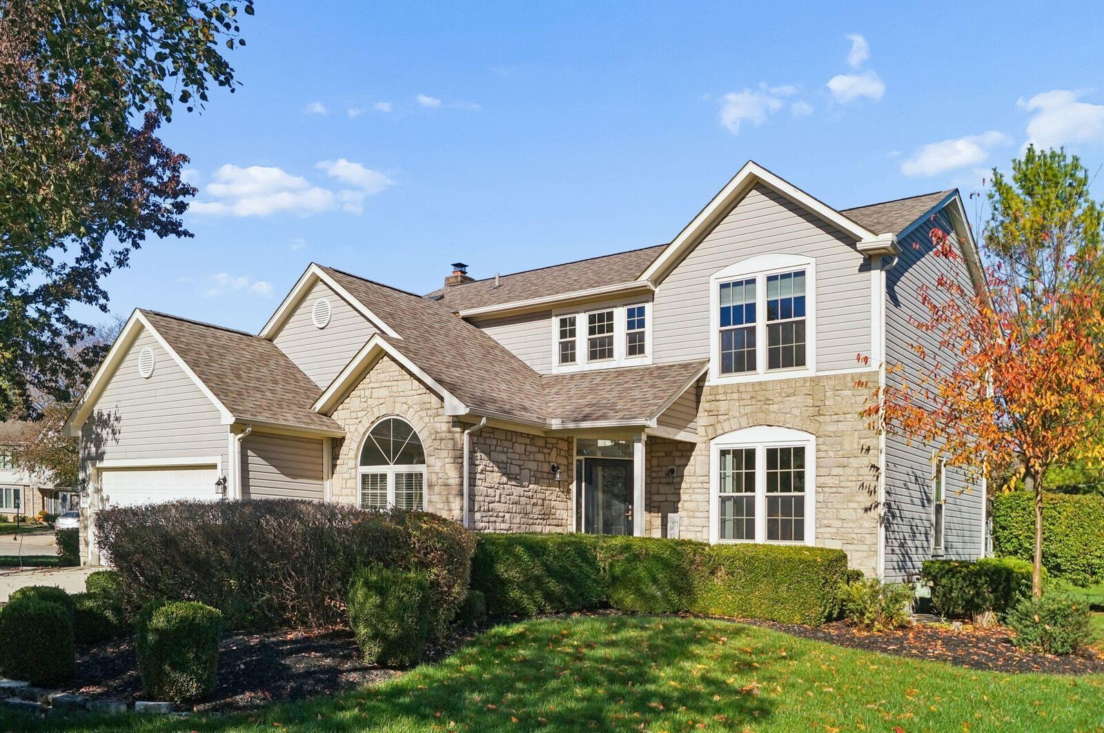 Property Photo: 7183 Innisfree Lane OH 43017