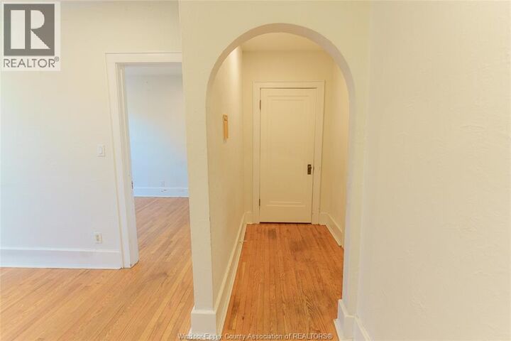 Property Photo:  710 Giles Boulevard East 105  ON N9A 4E4 