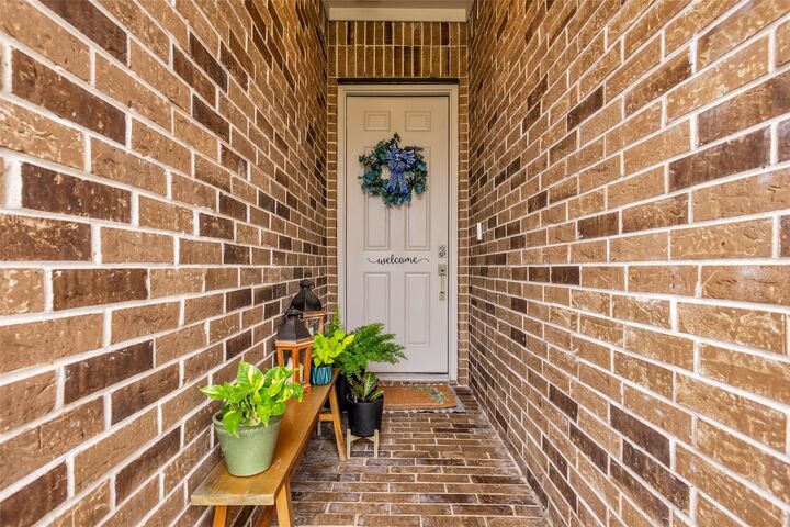 Property Photo:  1569 Oakdale Crest Drive  TX 77316 
