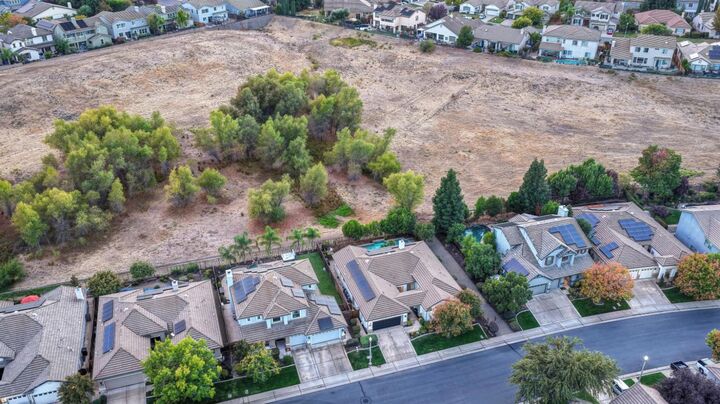 Property Photo:  2938 Fox Den Circle  CA 95648 