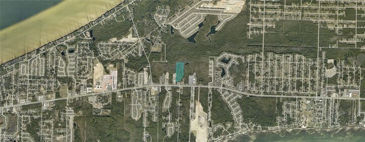Property Photo:  21-2S-27-0000-00801-0000 Inaccessible Track  FL 32563 