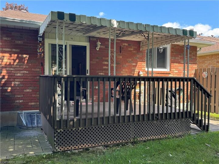 Property Photo:  60 Whitlaw Way 16  ON N3L 4C3 