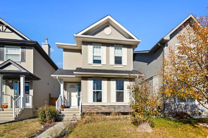 Property Photo:  195 Cranberry Close SE  AB T3M 0B5 